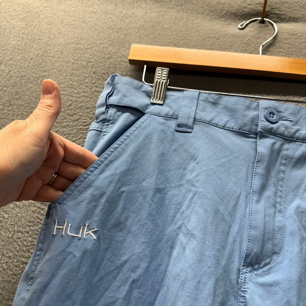 Huk Fishing Shorts Mens Medium (32x10) Next Level Light Blue Athletic Coastal